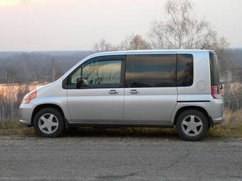 2002 Honda Mobilio Pics