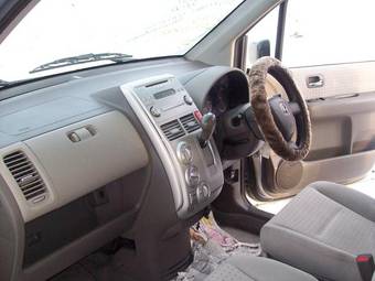 2002 Honda Mobilio Pictures