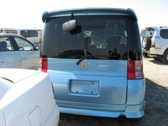 2002 Honda Mobilio Images