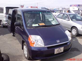 2002 Honda Mobilio Photos