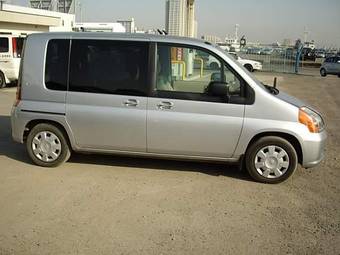 2002 Honda Mobilio Photos