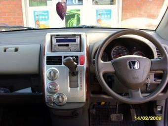 2002 Honda Mobilio Pictures