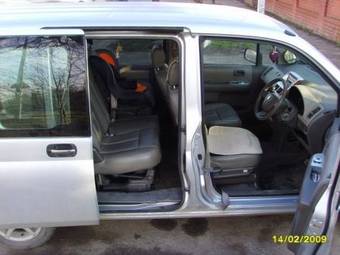 2002 Honda Mobilio Photos