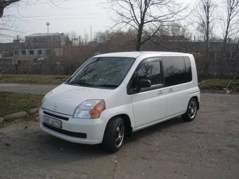 2002 Honda Mobilio Pictures