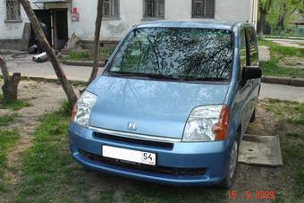 2002 Honda Mobilio Photos