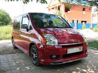 2002 Honda Mobilio Photos