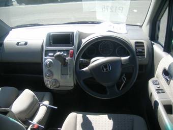 2002 Honda Mobilio Wallpapers