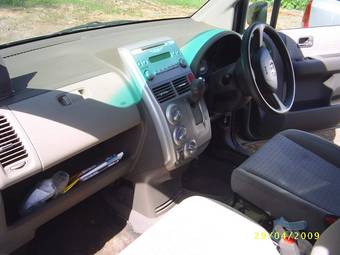 2002 Honda Mobilio Pics
