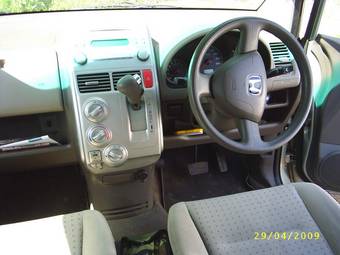 2002 Honda Mobilio Pictures