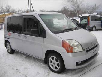 2002 Honda Mobilio Photos