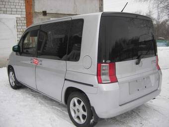 2002 Honda Mobilio Pictures
