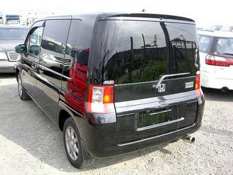 2002 Honda Mobilio Photos