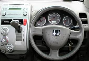 2002 Honda Mobilio Images