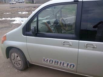 2002 Honda Mobilio Photos