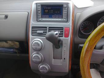 2002 Honda Mobilio Wallpapers