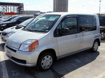 2002 Honda Mobilio Pics