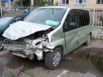2002 Honda Mobilio Pictures