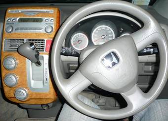 2002 Honda Mobilio Photos