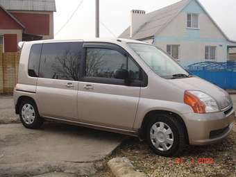 2003 Honda Mobilio Photos