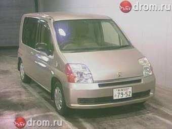 2003 Honda Mobilio Photos
