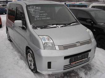 2003 Honda Mobilio Wallpapers