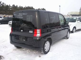 2003 Honda Mobilio Pictures