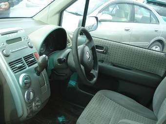 2003 Honda Mobilio Pictures