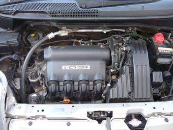 2003 Honda Mobilio Photos