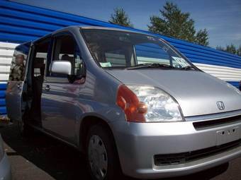 2003 Honda Mobilio Images