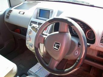 2003 Honda Mobilio Pictures