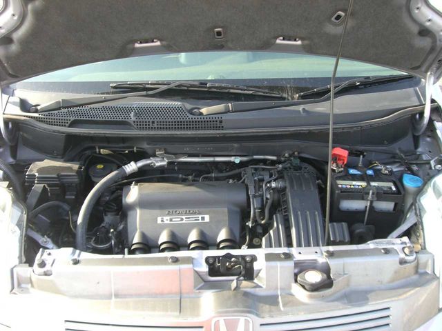 2004 Honda Mobilio