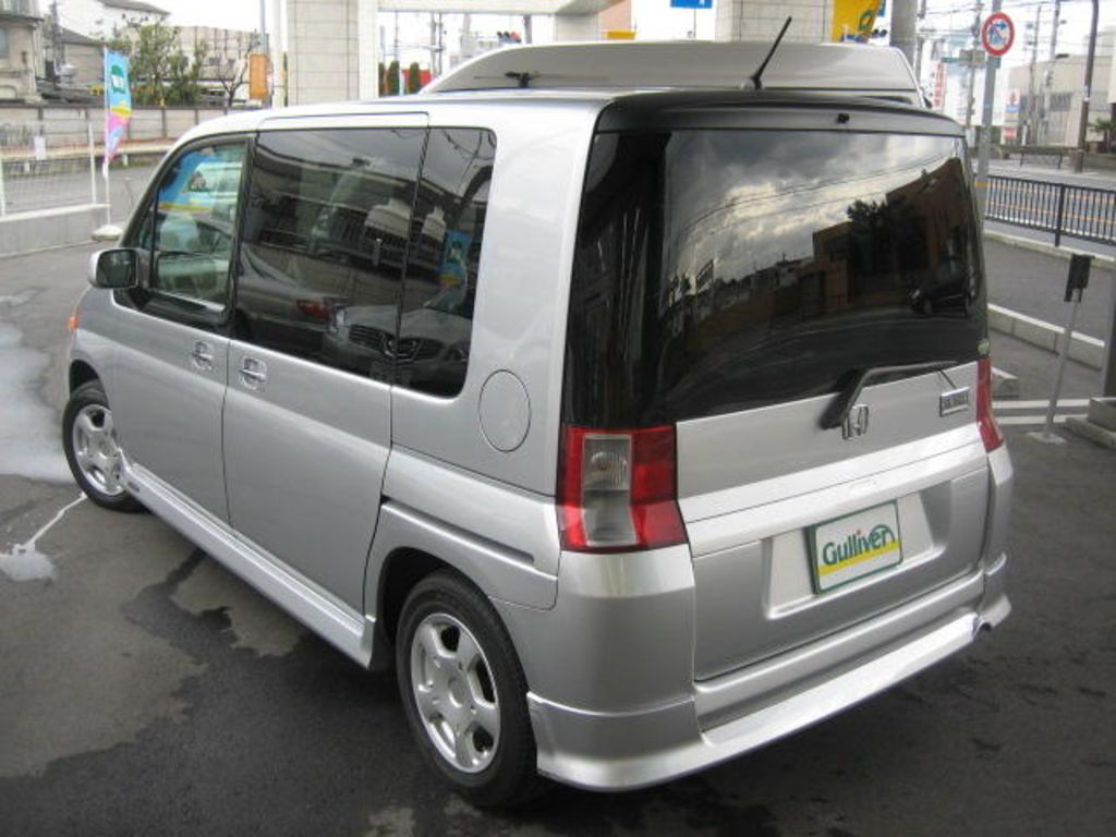 2004 Honda Mobilio specs: mpg, towing capacity, size, photos