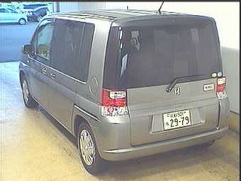 2004 Honda Mobilio Photos