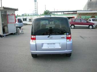 2004 Honda Mobilio Pictures