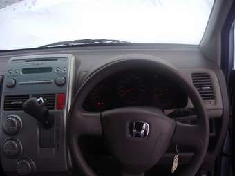 2004 Honda Mobilio Pictures