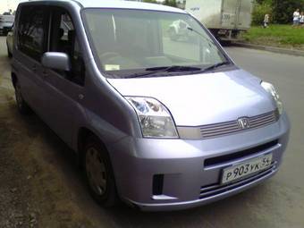 2004 Honda Mobilio Pics