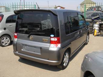 2004 Honda Mobilio Pictures