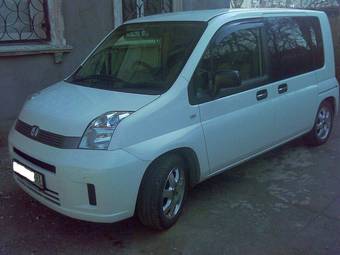 2004 Honda Mobilio Pictures