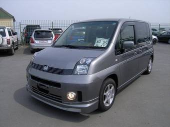 2004 Honda Mobilio Pictures