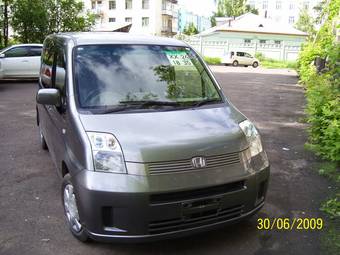 2004 Honda Mobilio Pictures