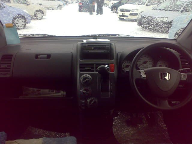 2002 Honda Mobilio Spike