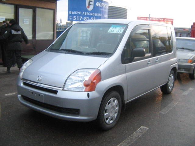 2002 Honda Mobilio Spike