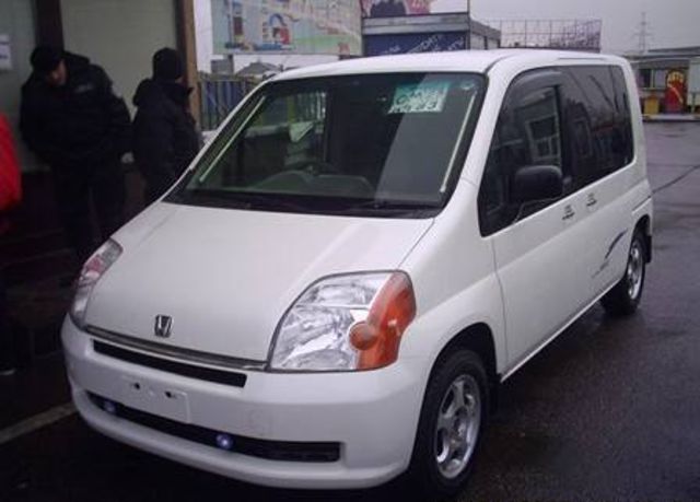 2002 Honda Mobilio Spike