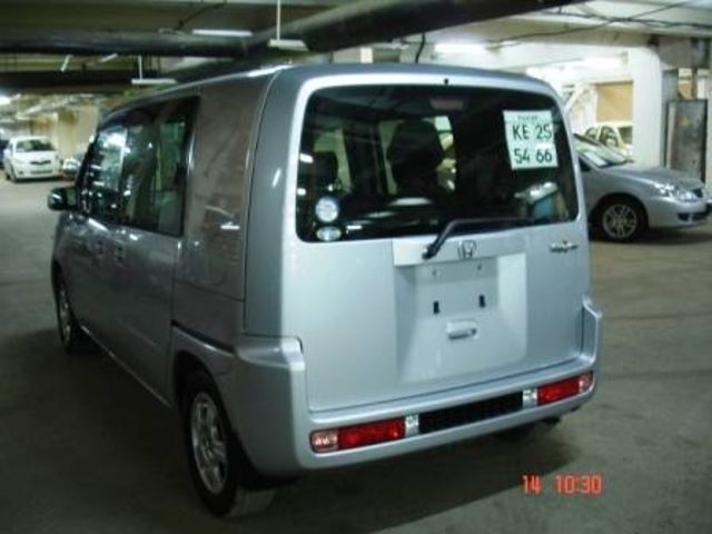 2003 Honda Mobilio Spike