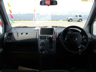 Honda Mobilio Spike