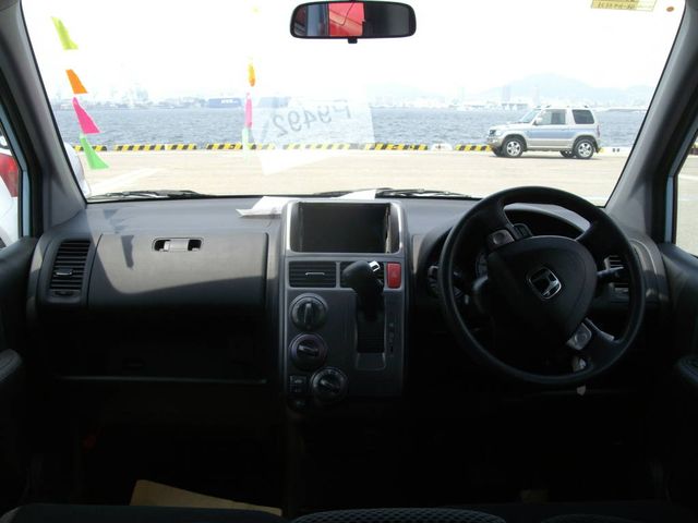 2003 Honda Mobilio Spike