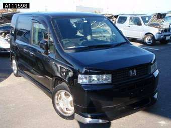 2003 Honda Mobilio Spike Pictures