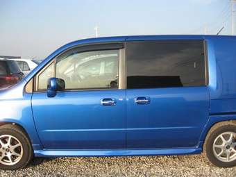 2003 Honda Mobilio Spike Pics