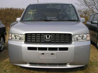 2003 Honda Mobilio Spike Photos