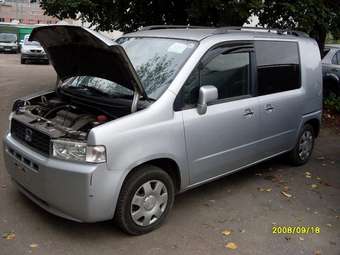 2003 Honda Mobilio Spike Pictures